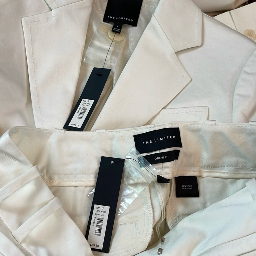 THE LIMITED ECRU CLASSIC PANT SUIT - Picture 12 of 13